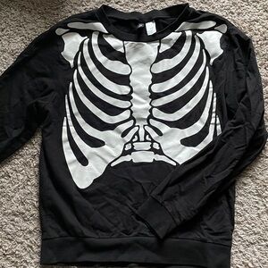 H&M Black Sweatshirt with White Print